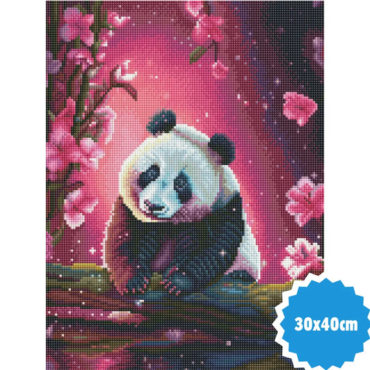 Diamond painting van een panda op een boomstam met roze bloemen op een magische, paarse achtergrond. Formaat 30x40 cm.