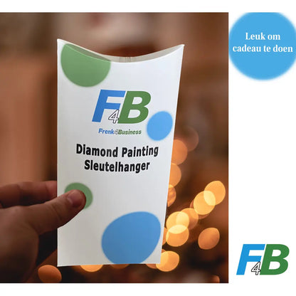 Geschenkverpakking voor diamond painting sleutelhanger met het logo van Frenk4Business, ideaal als cadeau.