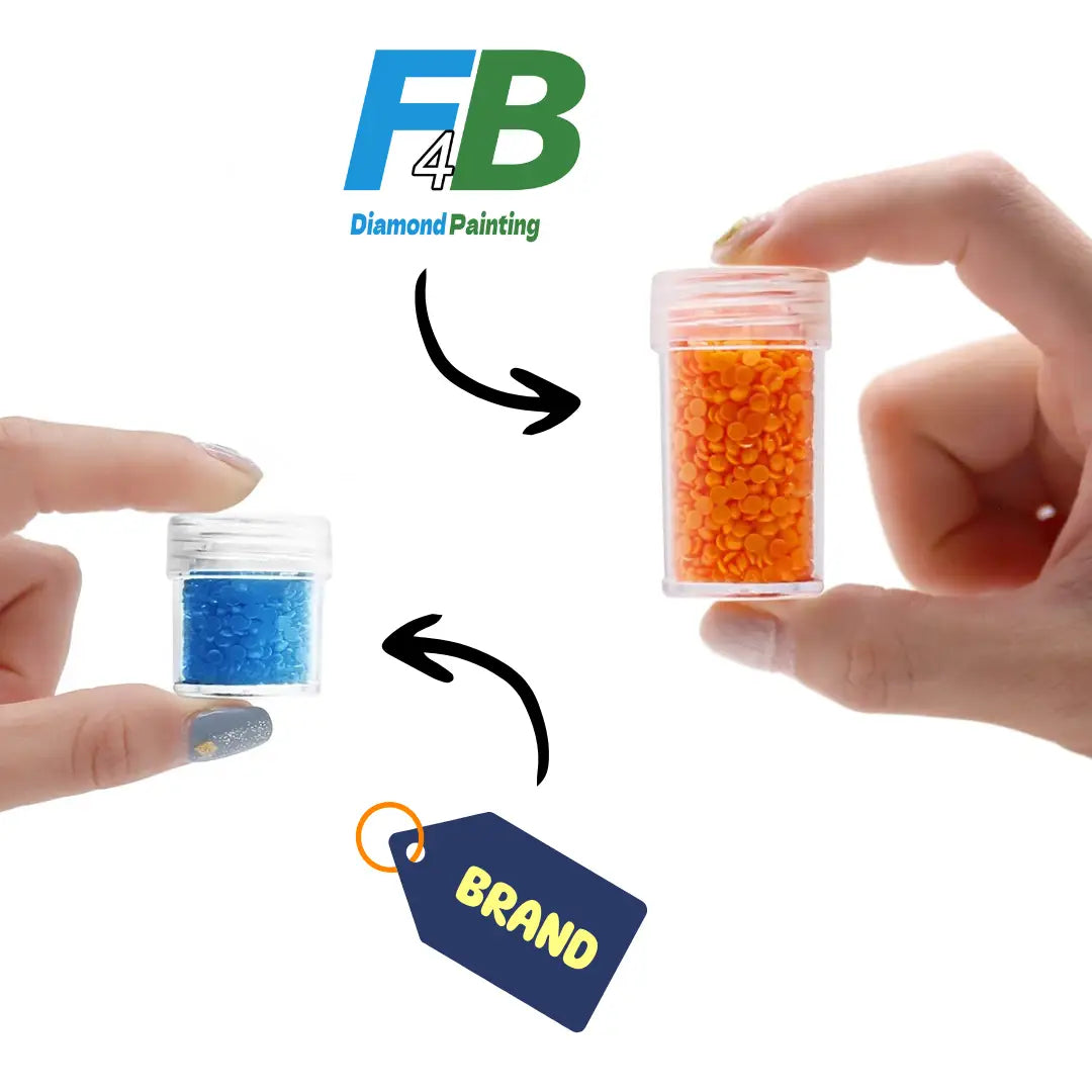 Twee transparante opbergpotjes voor diamond painting steentjes, één klein met blauwe steentjes en één groter met oranje steentjes.